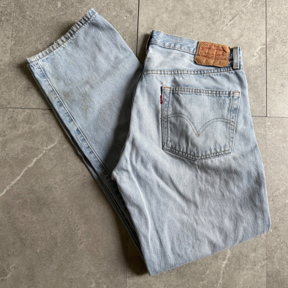 Vintage Y2K Levi's 501 Light Wash Straight Leg Denim Jeans